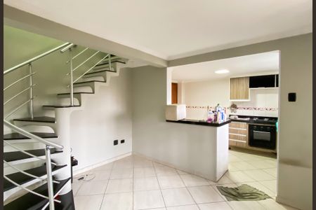 Casa para alugar com 2 quartos, 80m² em Vila Buenos Aires, São Paulo