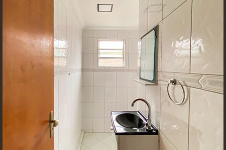 Banheiro da Suíte 2 de casa para alugar com 2 quartos, 80m² em Vila Buenos Aires, São Paulo