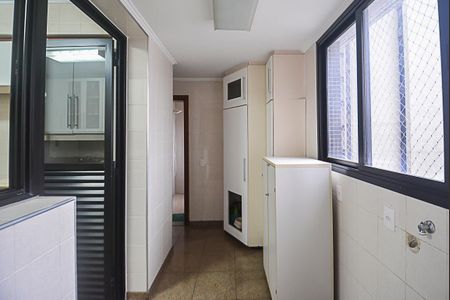 Apartamento à venda com 152m², 3 quartos e 2 vagasÁrea de Serviço