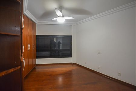 Apartamento à venda com 152m², 3 quartos e 2 vagasQuarto Suíte