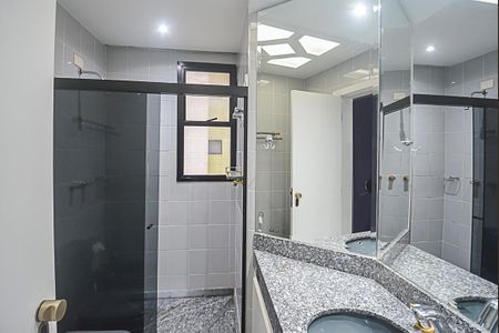 Apartamento à venda com 152m², 3 quartos e 2 vagasBanheiro