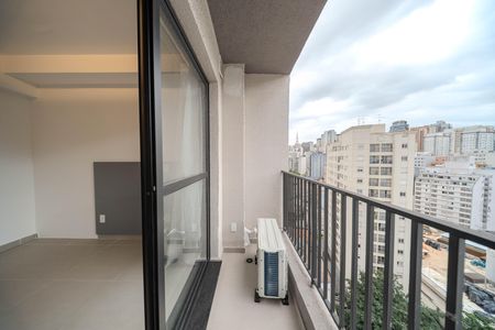 Studio para alugar com 20m², 1 quarto e sem vaga Studio para alugar com 20m², 1 quarto e sem vagaSacada