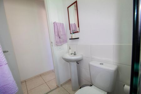 Banheiro Social de apartamento à venda com 2 quartos, 46m² em Buritis, Belo Horizonte