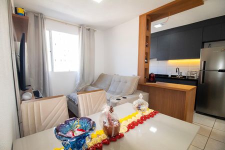 Sala de apartamento à venda com 2 quartos, 46m² em Buritis, Belo Horizonte
