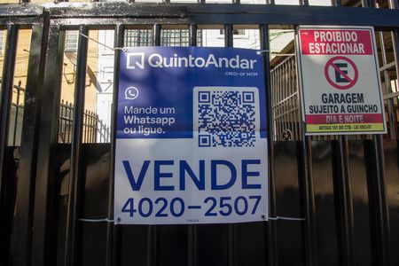 Casa à venda com 2 quartos, 150m² em Csg 18, Brasília