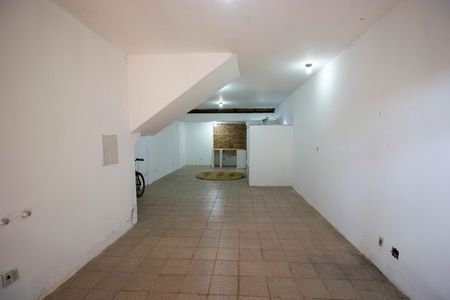 Casa à venda com 2 quartos, 150m² em Csg 18, Brasília
