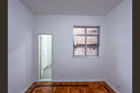 Apartamento à venda com 41m², 1 quarto e sem vaga