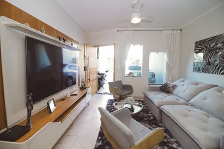Casa para alugar com 109m², 3 quartos e 2 vagas Casa para alugar com 109m², 3 quartos e 2 vagasSala