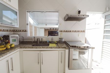 Casa para alugar com 109m², 3 quartos e 2 vagas Casa para alugar com 109m², 3 quartos e 2 vagasCozinha