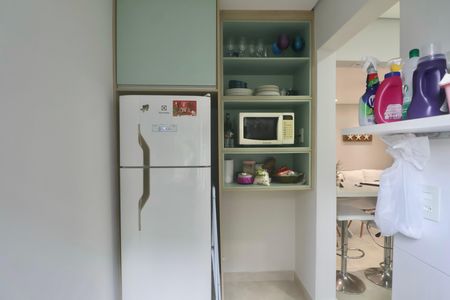 Área de Serviço de apartamento para alugar com 2 quartos, 50m² em Vila Alzira, Guarujá