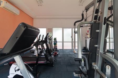 Área comum - Academia de casa de condomínio para alugar com 3 quartos, 120m² em Chácara Quiriri, Carapicuíba