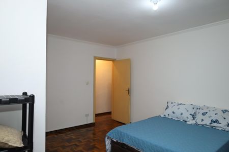 Casa à venda com 312m², 6 quartos e 6 vagasQuarto 2 - Suíte