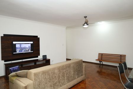 Sala de casa à venda com 6 quartos, 312m² em Vila Rosaria, São Paulo