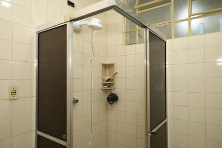 Casa à venda com 312m², 6 quartos e 6 vagasBanheiro 1 - Suíte