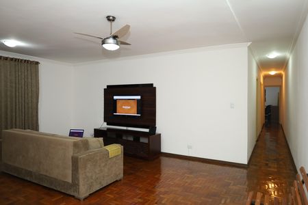Sala de casa à venda com 6 quartos, 312m² em Vila Rosaria, São Paulo