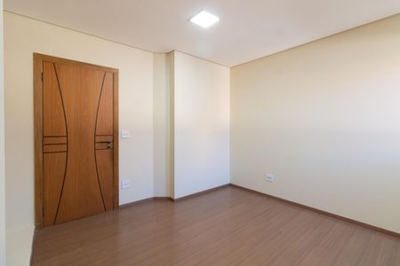 Casa para alugar com 277m², 3 quartos e 3 vagas Casa para alugar com 277m², 3 quartos e 3 vagasQuarto 2 - Suíte