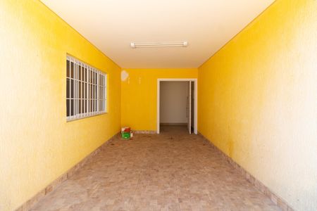 Garagem de casa para alugar com 3 quartos, 277m² em Jaguaré, São Paulo