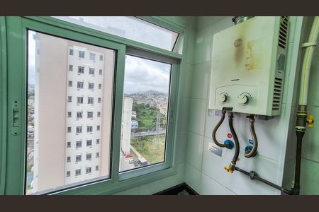 Apartamento à venda com 49m², 2 quartos e 1 vaga Apartamento à venda com 49m², 2 quartos e 1 vagaCozinha e Área de Serviço