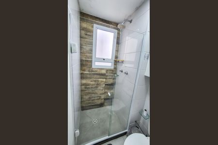 Banheiro  de apartamento para alugar com 2 quartos, 49m² em Vista Alegre, Rio de Janeiro