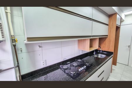 Apartamento à venda com 49m², 2 quartos e 1 vaga Apartamento à venda com 49m², 2 quartos e 1 vagaCozinha e Área de Serviço