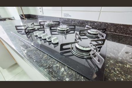 Apartamento à venda com 49m², 2 quartos e 1 vaga Apartamento à venda com 49m², 2 quartos e 1 vagaCozinha e Área de Serviço