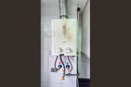 Apartamento à venda com 49m², 2 quartos e 1 vaga Apartamento à venda com 49m², 2 quartos e 1 vagaCozinha e Área de Serviço
