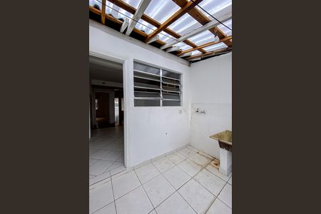 Área de Serviço de casa à venda com 5 quartos, 140m² em Vila Romana, São Paulo