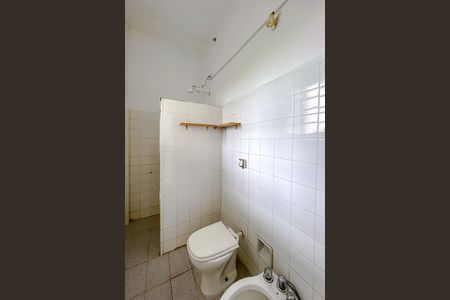 Casa 2 - Banheiro social de casa à venda com 5 quartos, 140m² em Vila Romana, São Paulo