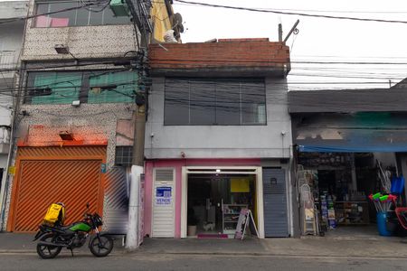 Fachada de casa à venda com 1 quarto, 150m² em Conjunto Habitacional Teotonio Vilela, São Paulo
