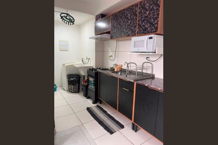 Cozinha de apartamento à venda com 2 quartos, 33m² em Jardim Bandeirantes, São Paulo