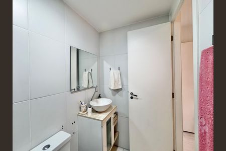 Apartamento à venda com 70m², 3 quartos e 1 vaga Apartamento à venda com 70m², 3 quartos e 1 vagaBanheiro da Suíte