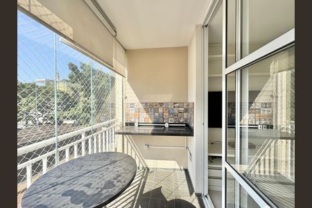 Apartamento à venda com 70m², 3 quartos e 1 vaga Apartamento à venda com 70m², 3 quartos e 1 vagaVaranda da Sala