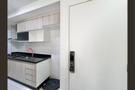 Apartamento à venda com 70m², 3 quartos e 1 vaga Apartamento à venda com 70m², 3 quartos e 1 vagaFechadura eletrônica