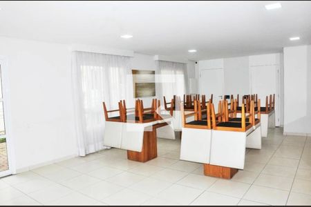 Apartamento à venda com 70m², 3 quartos e 1 vaga Apartamento à venda com 70m², 3 quartos e 1 vagaÁrea comum - Salão de festas