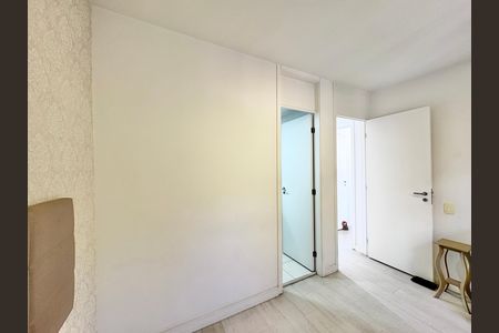 Apartamento à venda com 70m², 3 quartos e 1 vaga Apartamento à venda com 70m², 3 quartos e 1 vagaSuíte
