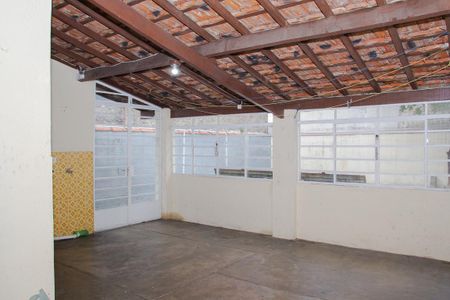 Área externa de casa para alugar com 1 quarto, 150m² em Cidade Satelite Santa Barbara, São Paulo