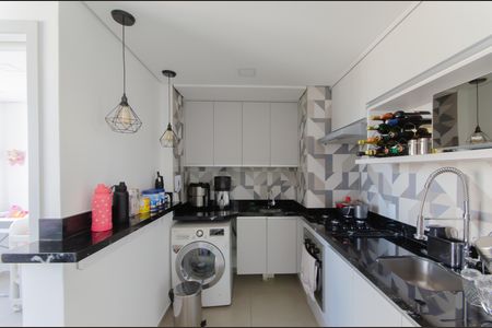 Apartamento à venda com 36m², 2 quartos e sem vaga Apartamento à venda com 36m², 2 quartos e sem vagaCozinha e Área de Serviço