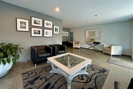 Apartamento para alugar com 130m², 2 quartos e 1 vaga Apartamento para alugar com 130m², 2 quartos e 1 vagaHall de entrada