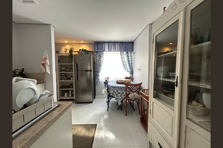 Apartamento para alugar com 130m², 2 quartos e 1 vaga Apartamento para alugar com 130m², 2 quartos e 1 vagaCozinha