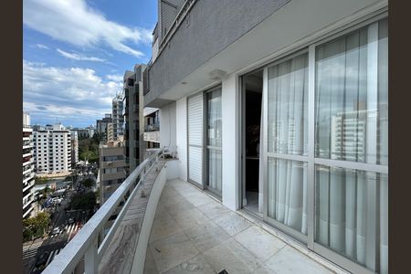 Apartamento para alugar com 130m², 2 quartos e 1 vaga Apartamento para alugar com 130m², 2 quartos e 1 vagaVaranda