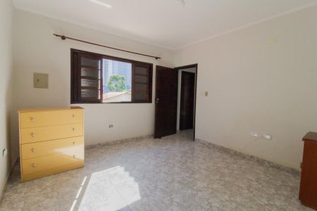 Casa para alugar com 142m², 3 quartos e 2 vagasQuarto 1