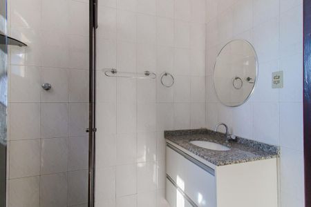Casa para alugar com 142m², 3 quartos e 2 vagasBanheiro 1
