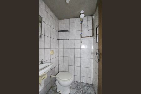 Banheiro Área da Churrasqueira de casa à venda com 3 quartos, 200m² em Vila Vessoni, São Paulo