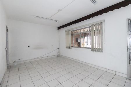 Sala de casa à venda com 3 quartos, 200m² em Vila Vessoni, São Paulo