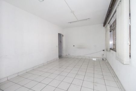 Sala de casa à venda com 3 quartos, 200m² em Vila Vessoni, São Paulo