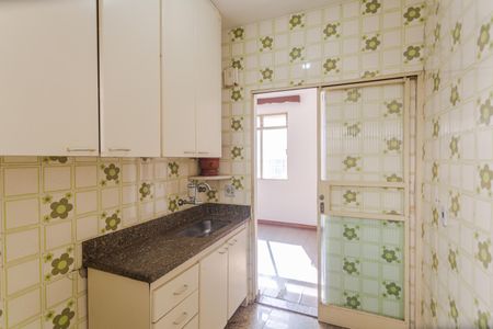 Cozinha de apartamento para alugar com 3 quartos, 92m² em Cruzeiro, Belo Horizonte