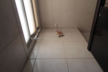 Banheiro de apartamento para alugar com 3 quartos, 49m² em Jardim Guanabara, Belo Horizonte