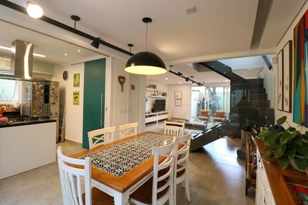 Casa para alugar com 3 quartos, 250m² em Itaim Bibi, São Paulo