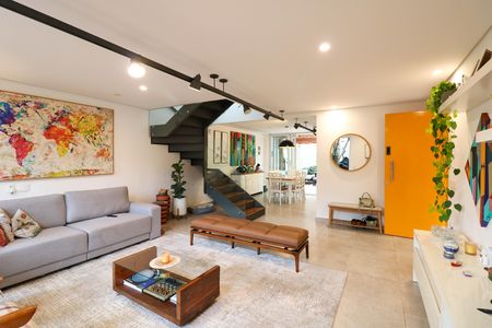 Casa para alugar com 3 quartos, 250m² em Itaim Bibi, São Paulo