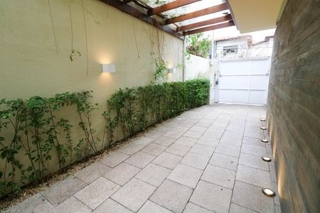 Casa para alugar com 3 quartos, 250m² em Itaim Bibi, São Paulo